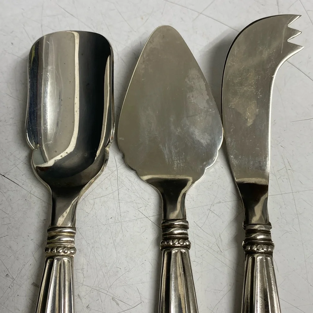 Godinger Silver Plate Set of Three Cheese Servers Knife spreaders